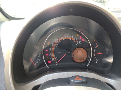 Imagem 4 de 10 de Fiat Uno 1.0 Evo Way 8v