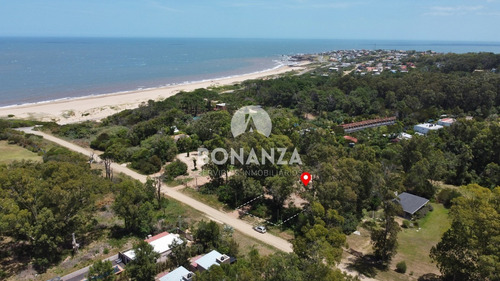 Imagen 11 de 11 de Terreno En Venta Con Muy Buena Ubicación En Punta Colorada, Piriápolis. A 1 Cuadra De La Playa.
