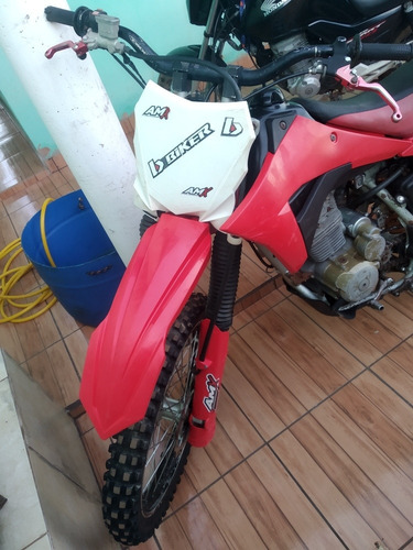 Imagem 2 de 4 de Honda Crf 230