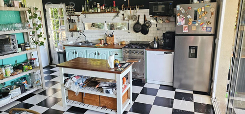 Venta / Casa En Barrio Barrancas De Santa María / Tigre