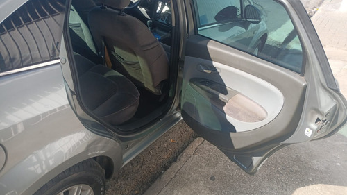 Fiat Linea 1.9 16v Flex 4p