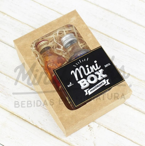 Kit Presente Minibox Queridinhas - Red Label / Vodka Absolut
