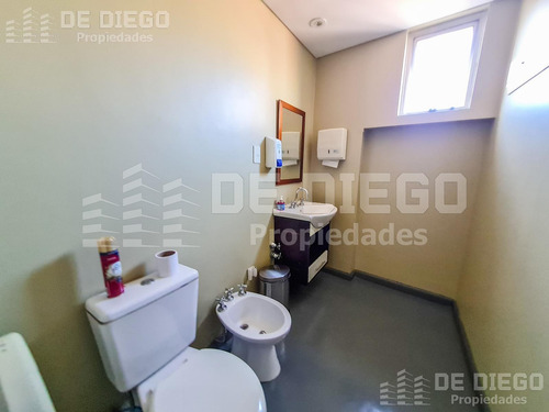 Apto Credito! Casa / Oficina / Consultorio En Venta - Villa Martelli, Vicente Lopez