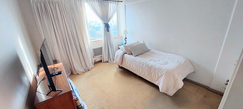 Venta Departamento 4 Ambientes En Flores. Excelente Ubicacion