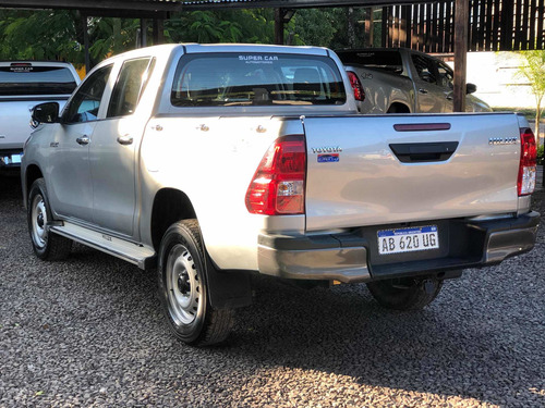 Toyota Hilux 2.4 Cd Dx 150cv 4x4 2017