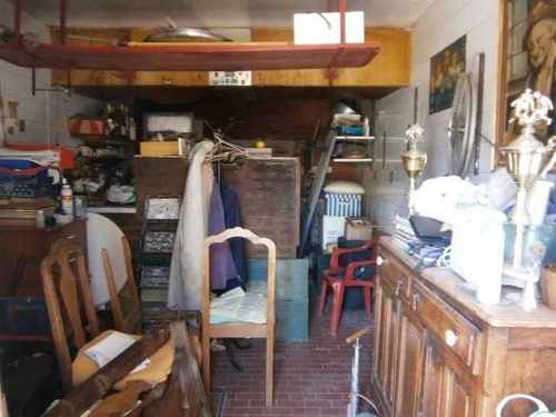 Casa De 4 Amb., En 2 Plantas Y A Dos Cuadras De Av. Mitre