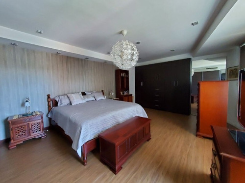 Imagen 7 de 26 de Maria Emilia Vende 04246447007