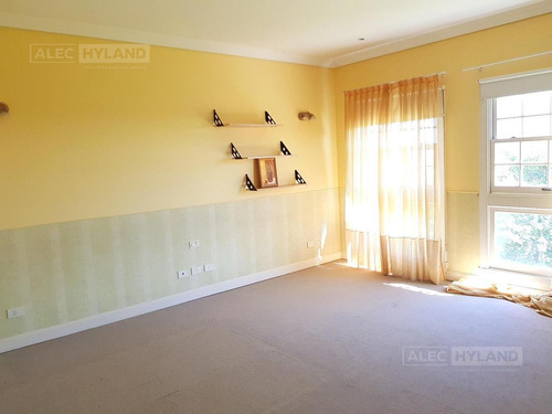 Imagen 20 de 27 de Casa En Venta 7 Ambientes - Acas.-libert./solis