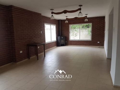 La Granja - Casa En Venta De Cuatro Dormitorios Con Pileta