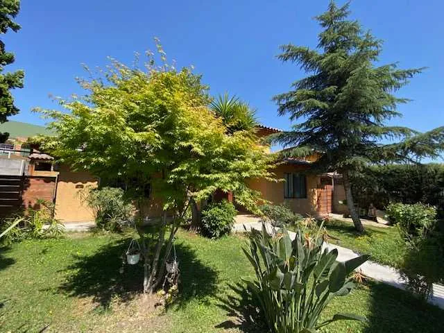 Imagen 2 de 25 de Casa Amplia Con Excelente Conectividad (133111)