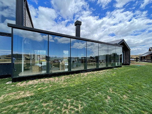 Moderna Casa Con Vista Volcanes.