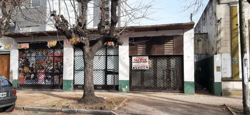 Imagen 1 de 14 de Local Con Vivienda En Venta En Moron Centro