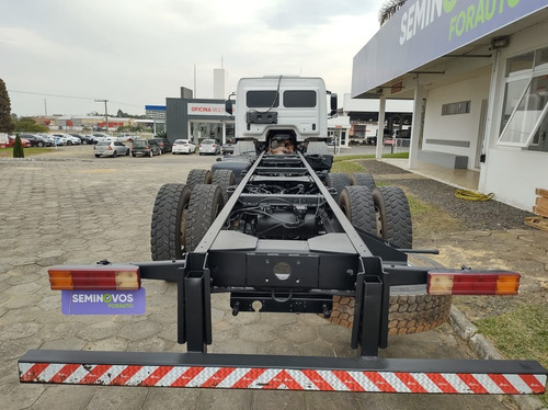 Imagem 9 de 11 de Mercedes 2730