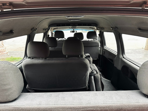 Hyundai H1 2.5 Wagon 12-p Mt Plus