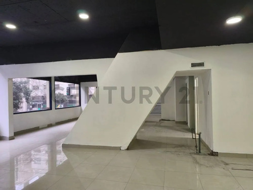 Arriendo Gran Local En Centro Cívico Santiago Centro