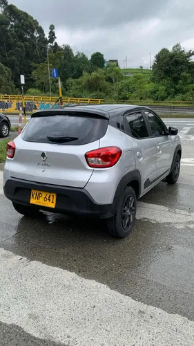 Renault Kwid KWID OUTSIDER MT 1000CC 12V 4AB ABS