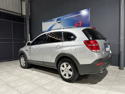 Imagen 3 de 9 de Chevrolet Captiva Ls 2.4 (l17) Impecable