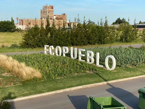 Venta Terreno En Ecopueblo - Alvear 300 M2