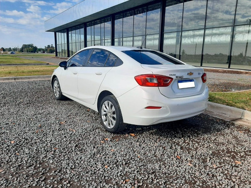 Imagen 6 de 9 de Chevrolet Cruze 4 Puertas Lt Manual 2018