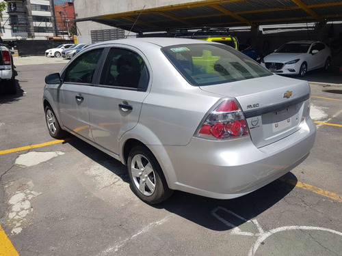 Imagen 4 de 8 de Chevrolet Aveo 2018 1.6 Ls Aa Radio Airbag At
