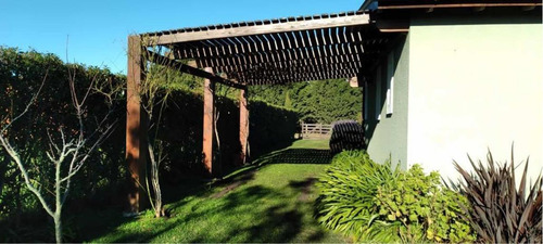 Casa En Venta - 2 Dormitorios 2 Baños - 140mts2 - Barrio Chapadmalal