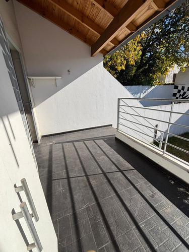 Casa En Saavedra