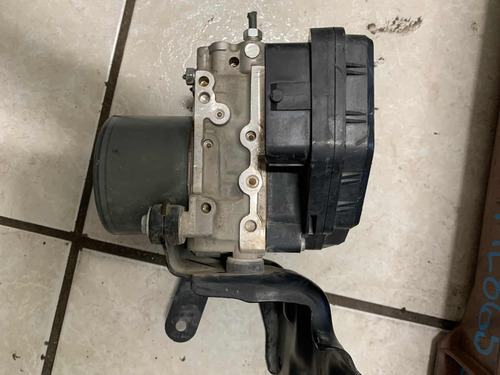 Módulo Abs Toyota Rav-4 2013133800-0700 Ml865 (Usado)