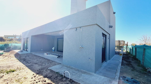 Imagen 25 de 27 de Casa En Venta En El Cantón Islas