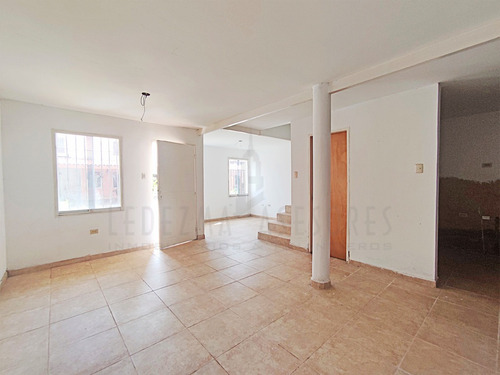 Imagen 4 de 11 de Ledezma Asesores Vende Townhouse En Res. Villa Linda, 70 Metros Av. República, Ciudad Bolívar - Venezuela
