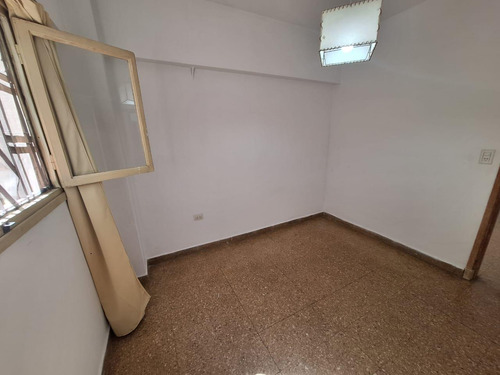 Departamento 2 Dorm - Emilio Olmos Al 200 - B° Centro