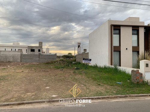 Lote En Venta  Poeta Lugones - Apto Duplex