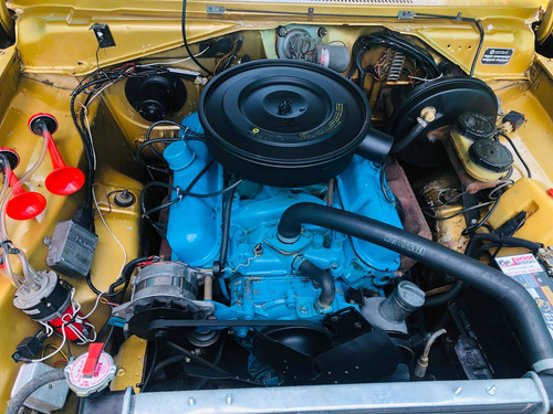 Imagem 8 de 11 de Chrysler Le Baron