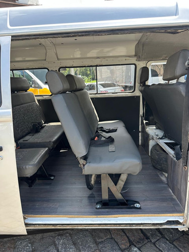 Volkswagen Kombi 1.4 Lotação Total Flex 3p