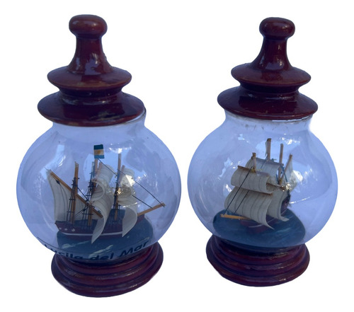 Miniatura Regalo Suvenir Barco Nautico De Madera En Botella Marrón Claro (Usado)