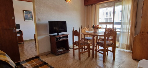 Imagen 8 de 30 de Alquiler Departamentos 2 Ambientes Villa Gesell A 1 Cuadra De La Playa. Paseo 129 Y Av 1 Y Paseo 133 Y Av 1 Leer Descripción