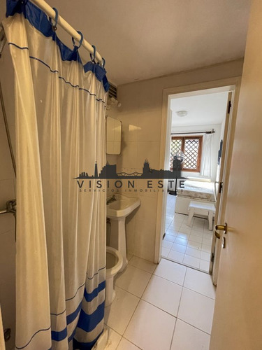 Apartamento En Venta En Manantiales, Primera Linea 3 Dormitorios