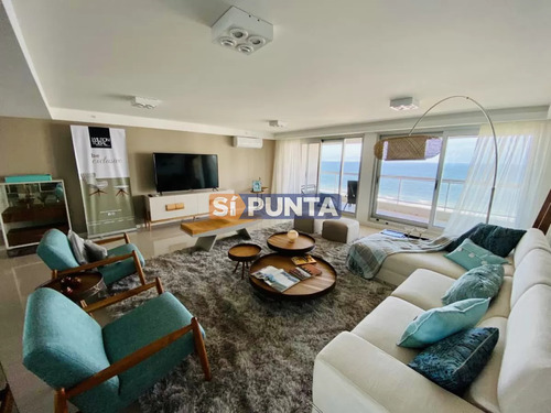 Venta De Penthouse Con Cuatro Dormitorios Más Dependencia De Servicio En Torre Premiun De Playa Brava, Punta Del Este