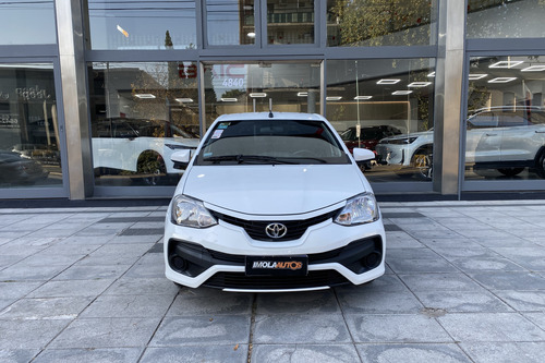 Toyota Etios 1.5 Sedan X