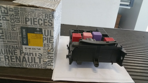 Caja De Fusibles Boitier Fusible Renault