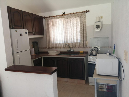 Casa En Alquiler En Barrio Los Ángeles A Dos Cuadras Del Mar