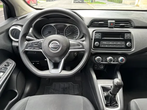 Nissan Versa 1.6 Sense Mt