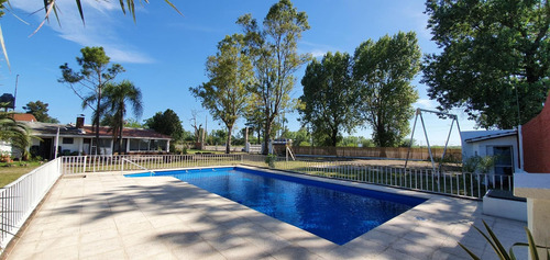 Alquiler De Quinta Con Dos Piletas Por Dia (hasta 40 Personas)