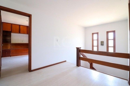 Casa Em Espirito Santo Com 3 Dormitórios - Mi8736