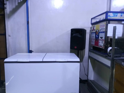 Imagen 11 de 14 de Casavenezia Br Vende Fondo De Comercio De Licoreria Calle Guaicaipuro