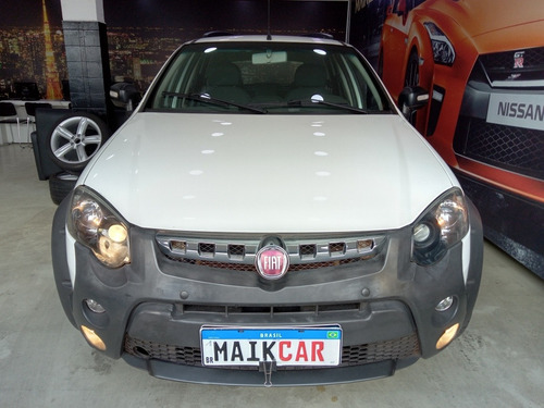 Imagem 2 de 10 de Fiat Weekend 2018 1.8 16v Adventure Flex 5p