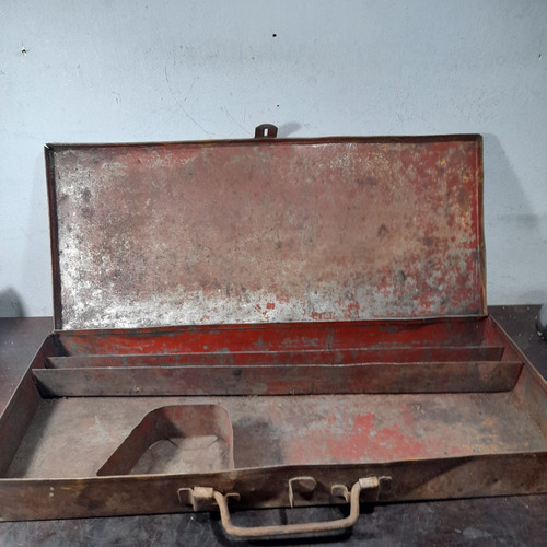 Imagem 8 de 8 de Caixa De Ferramenta Antiga Metal, Só A Caixa.