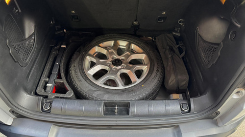 Jeep Renegade 1.8 Longitude Flex Aut. 5p