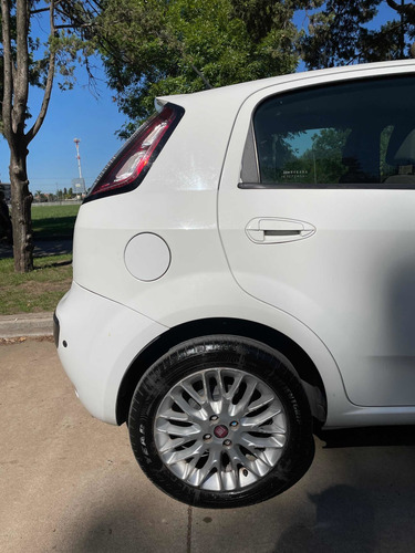 Fiat Punto 1.6 Essence 2014