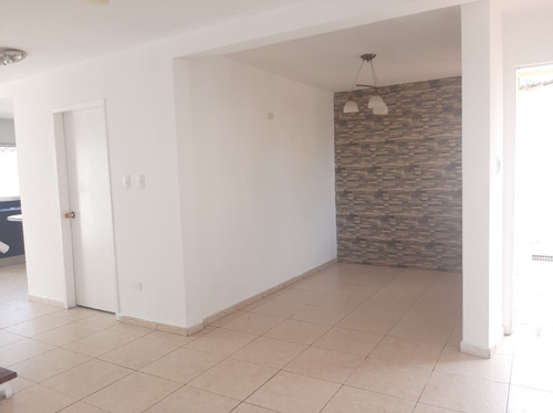 Imagen 7 de 25 de Residencias Doña Lamia I, Urbanización Los Mangos