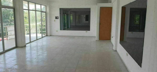 Imagen 7 de 10 de Renta Local 45mts Planta Baja Centrico En Cancún
